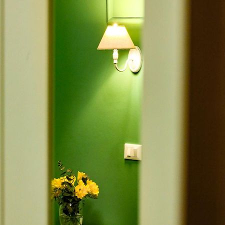 Lydka Domus Hotel Рим Екстериор снимка