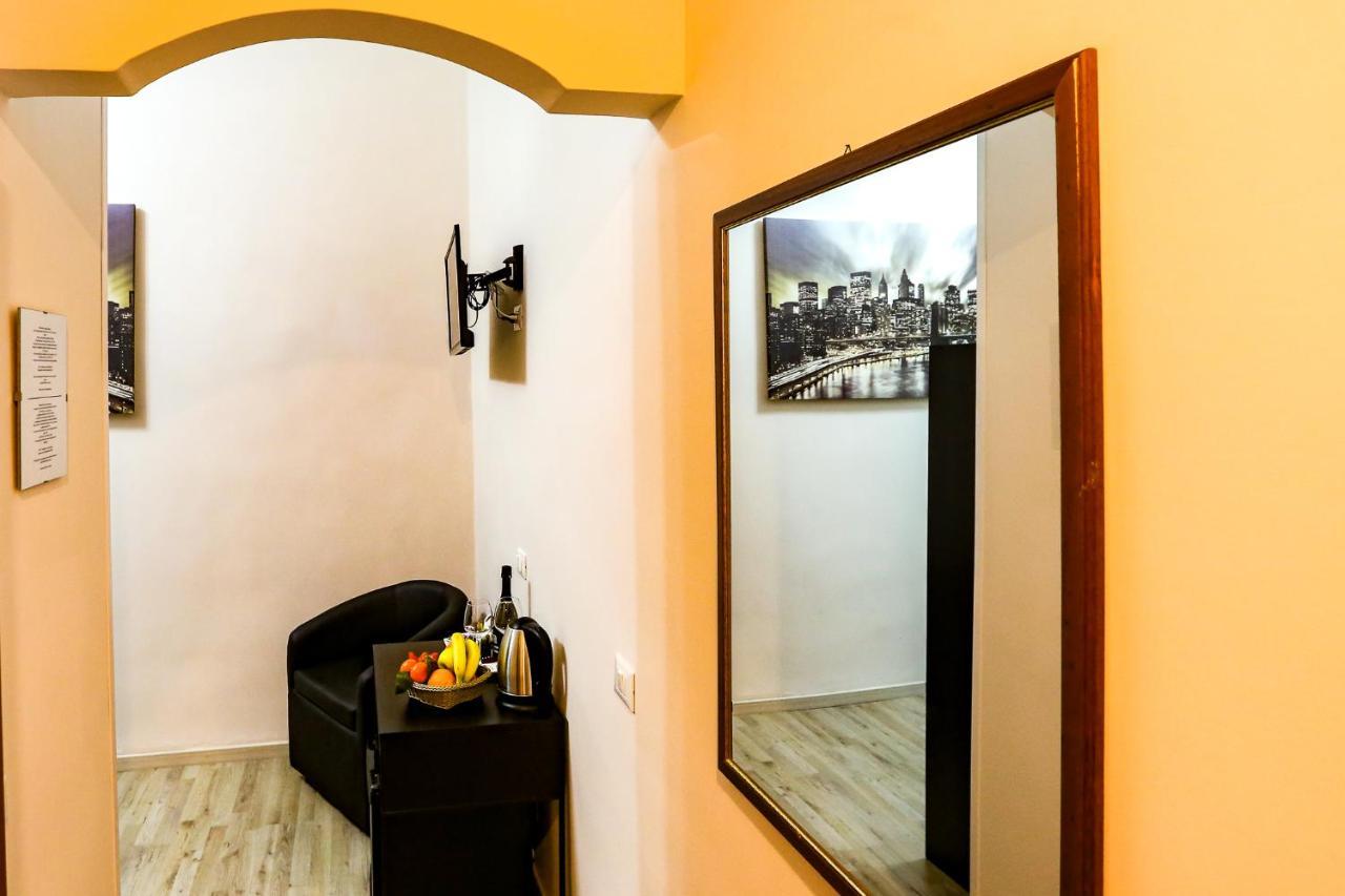 Lydka Domus Hotel Рим Екстериор снимка